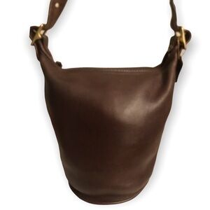 Coach vintage brown leather bucket bag Helen’s legacy medium duffle 9953